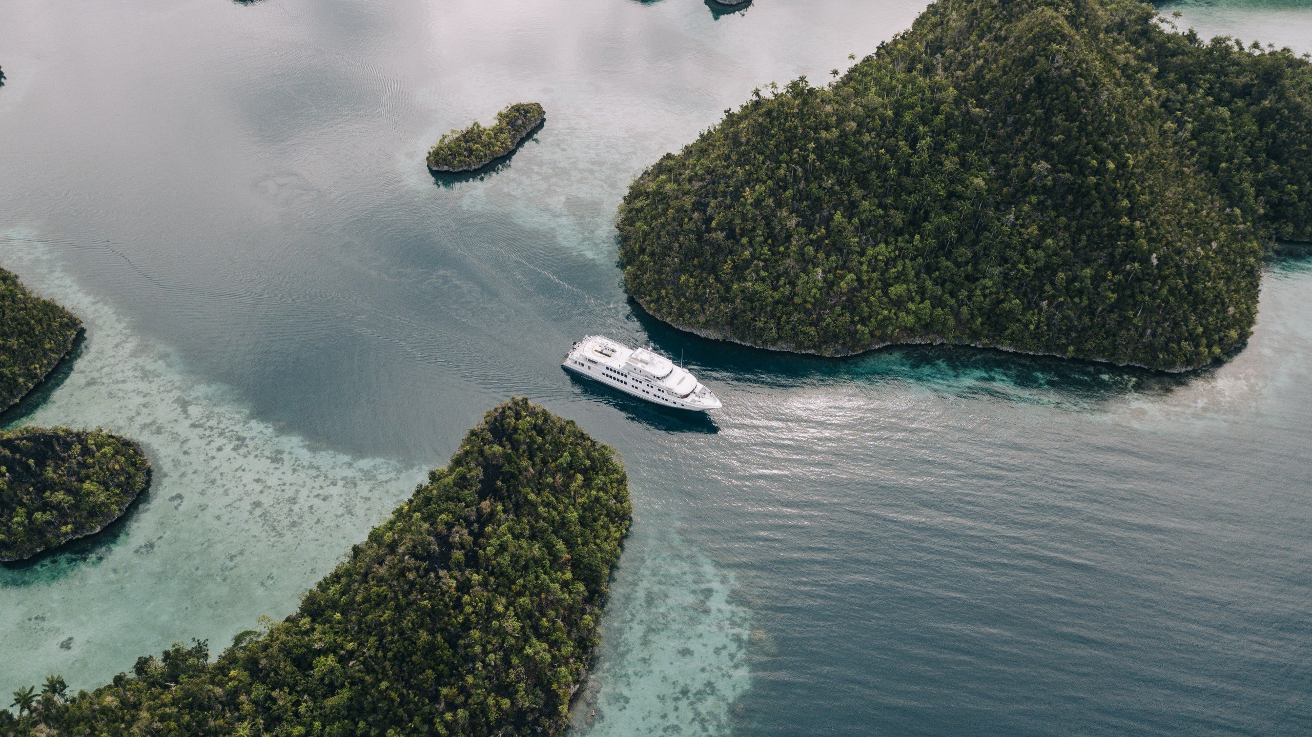 TrueNorth_INDO_website_2021-0052 Indo Cruise